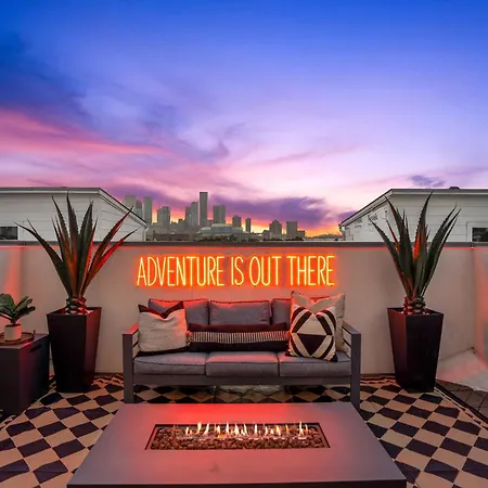 Villa Luxury Downtown Getaway With Breathtaking Views